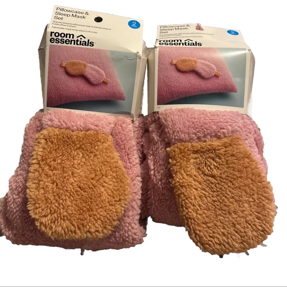 Set of 2 Standard Cozy Bundle - Room Essentials Pink/Rust Pillow Case & Eye Mask